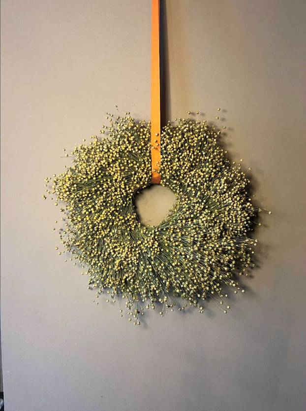 FOTO Domaći kreativci svojim vijencima za vrata stvaraju blagdansku magiju već na ulazu