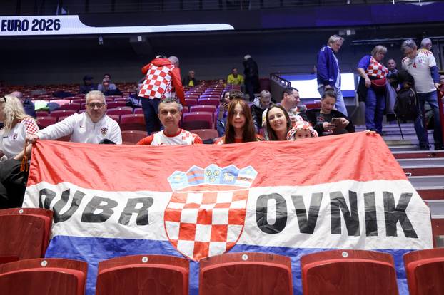Malmo: Navijači Hrvatske i Mađarske na rukometnoj utakmici EHF prvenstva
