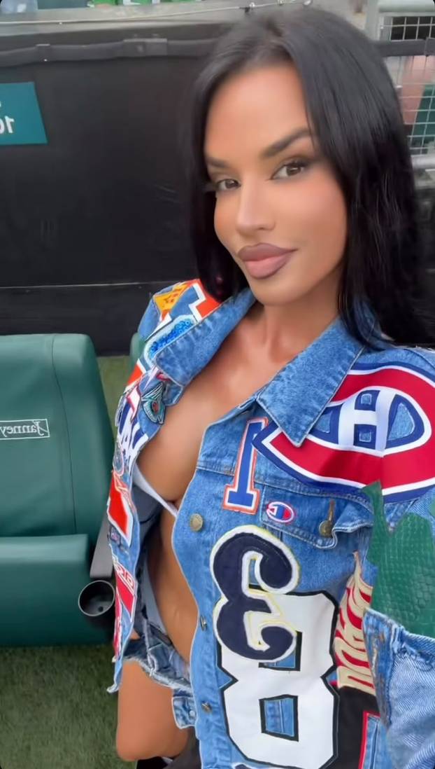 FOTO Knoll u grudnjaku i ultra kratkim hlačicama otišla na NFL utakmicu: 'Jedna je Knolldoll...'