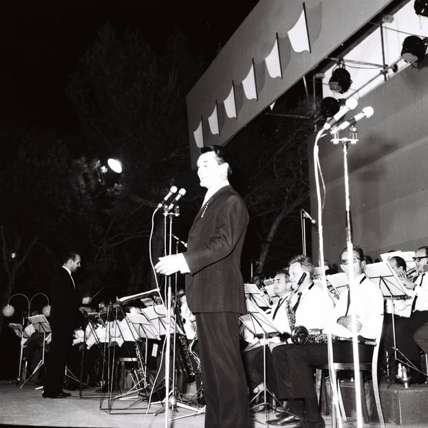 Otkrivamo davne prizore naših najvećih pjevačkih legendi iz slavnog Ljetnog kina Bačvice