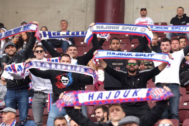 Ženeva: Navijači spremni za utakmicu finala Lige prvaka mladih između AZ Alkmaara i Hajduka