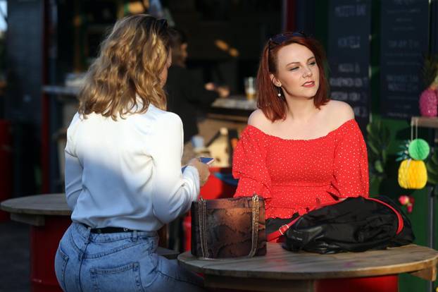 Zagreb:  Festival vrhunske hrane i glazbe Baš Naš otvoren je na platu Gradec