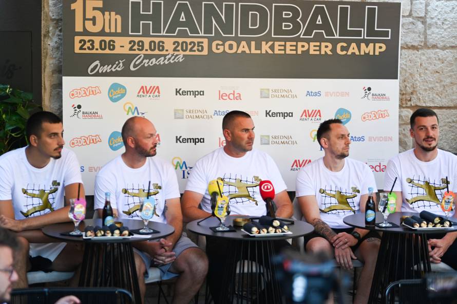 Na 15. kamp za rukometne golmane u Omišu stigli Gerard, Mandić, Ivić, Hallgrimsson...