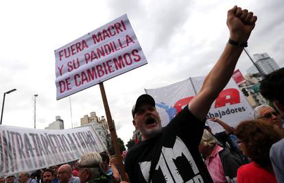 Prosvjedi u Argentini: Protive se Marcijevim mjerama štednje