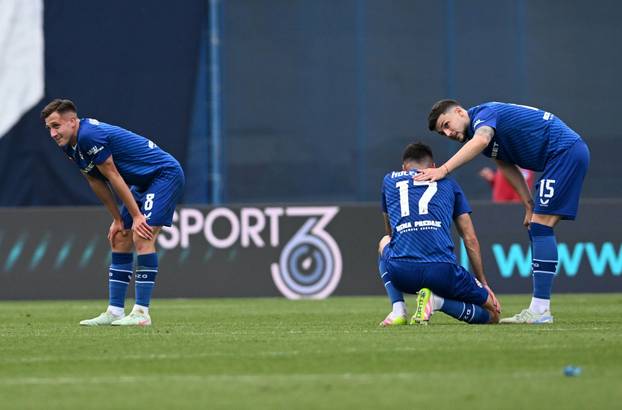 Zagreb: Igrači GNK Dinamo u suzama se oprostili od navijača