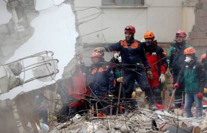 Najmanje 10 ljudi poginulo u Istanbulu u urušavanju zgrade