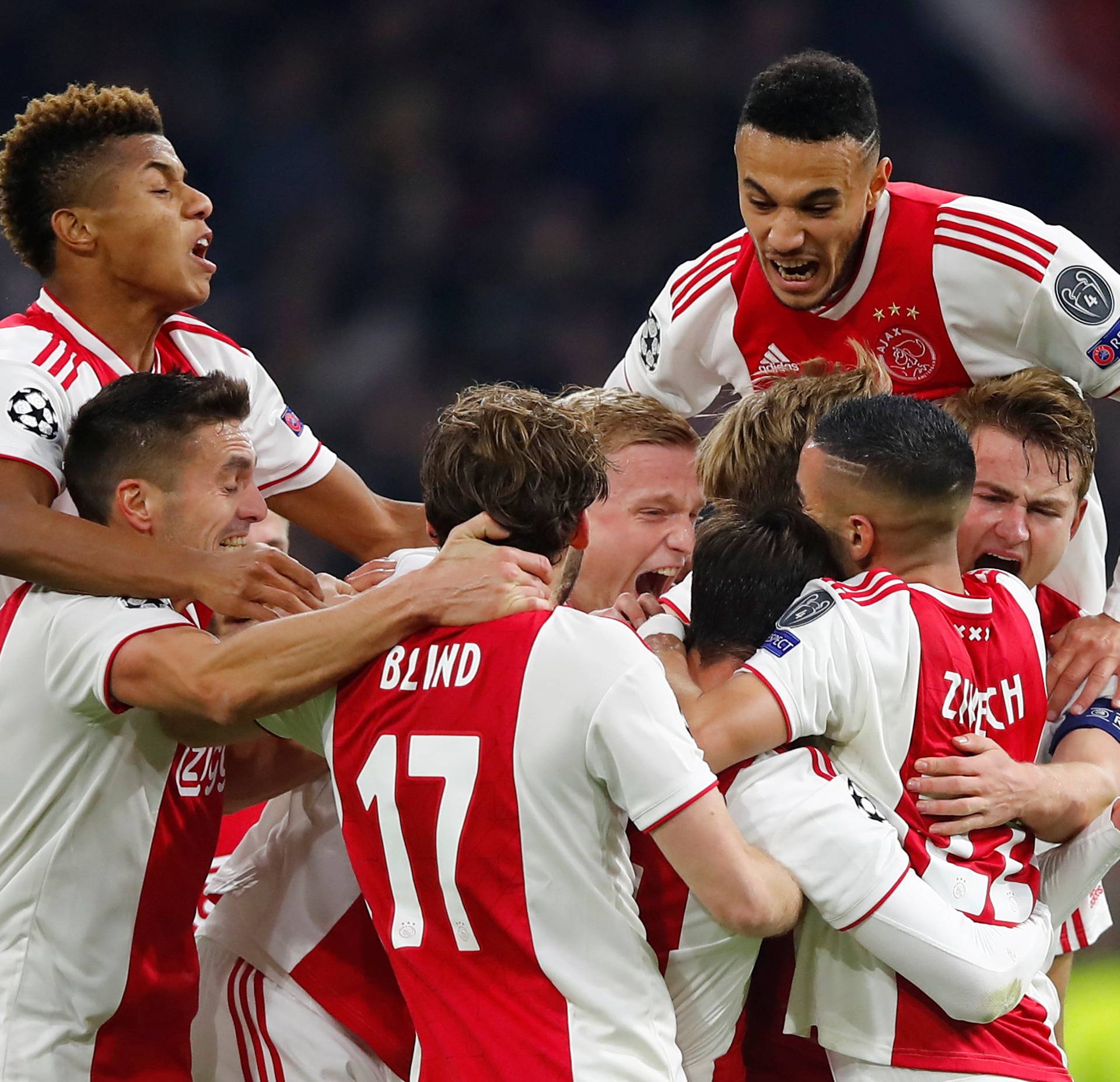 Champions League Round of 16 First Leg - Ajax Amsterdam v Real Madrid