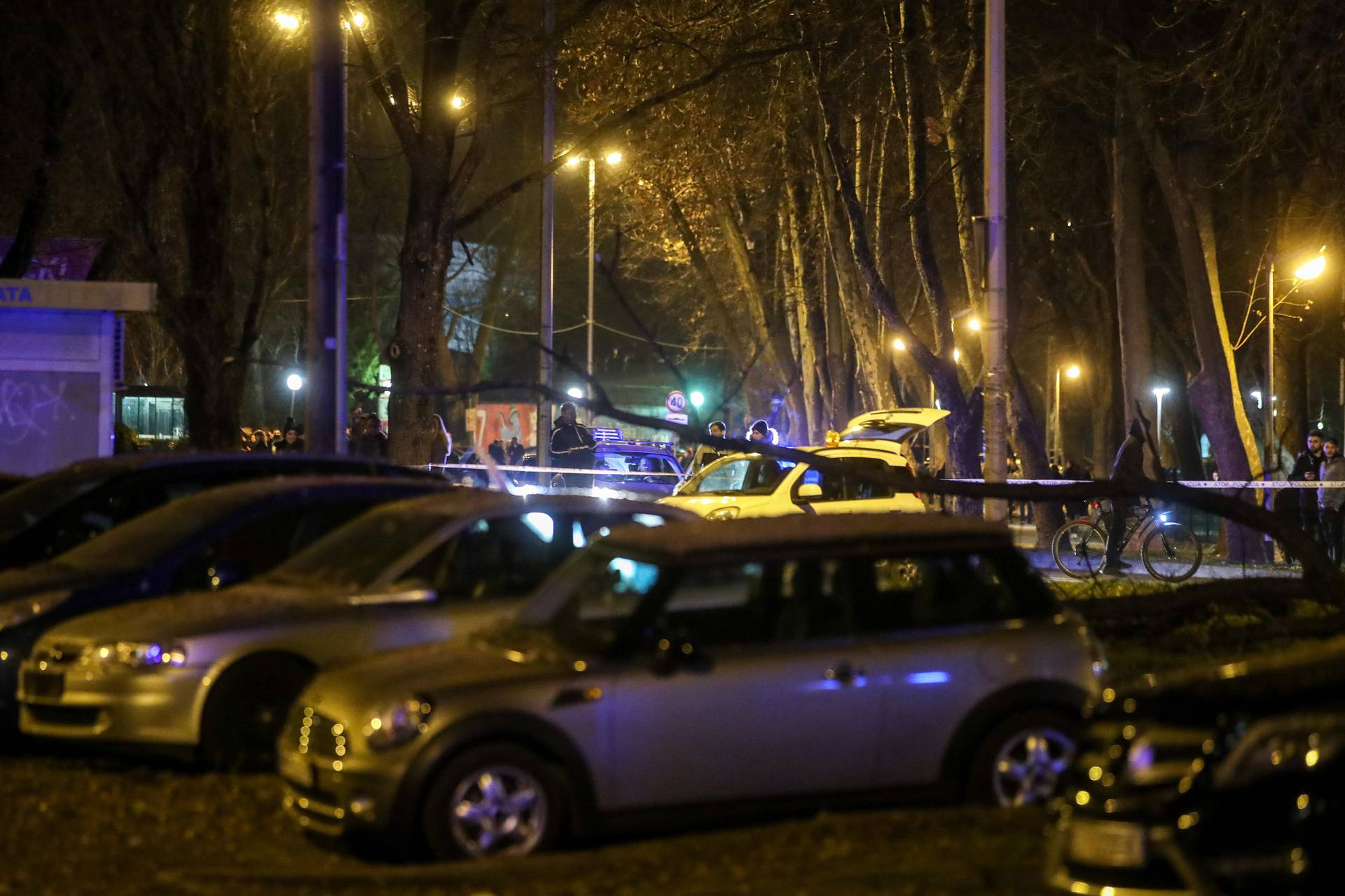 Zagreb: Nakon snažne eksplozije nepoznati predmet pao nedaleko SC Stjepan Radić