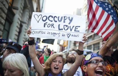 Occupy Wall Street slavi prvu obljetnicu: Uhitili stotinjak ljudi