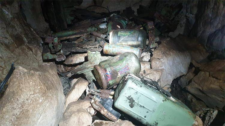 Policija uklanjala eksploziv iz speleoloških objekata u Lici...