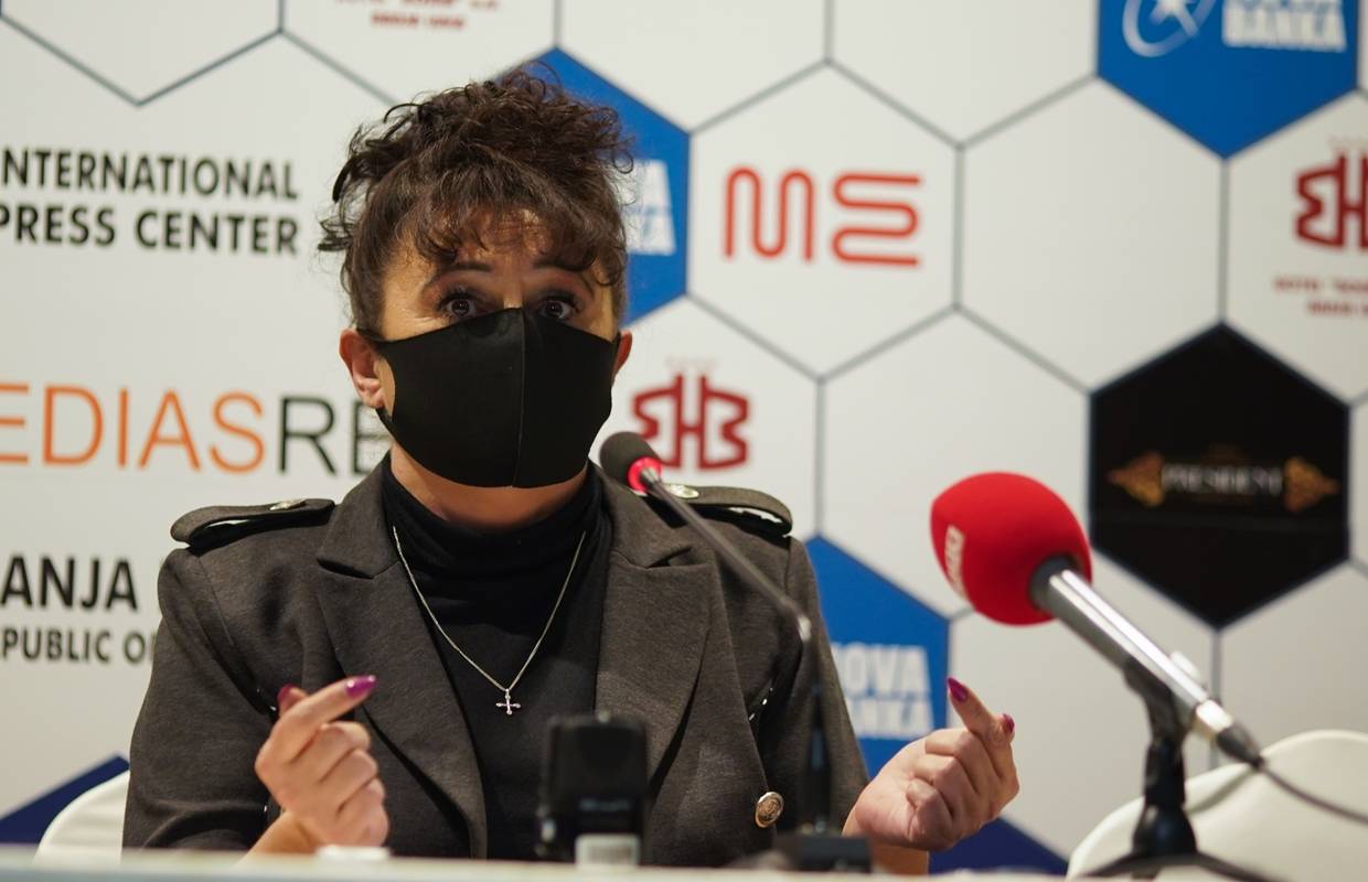 Karadžićeva kći se predomislila: 'Uklonite ploču s imenom moga oca sa ulaza u studentski dom'