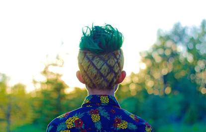 Zbog oklade od kose napravio - ananas