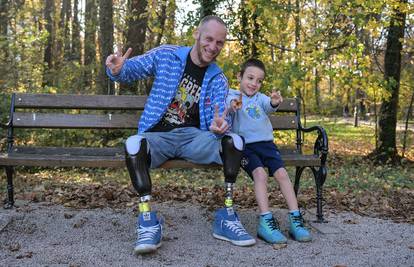 Toni je prvo sebe podigao iz kolica, a sada mu i sin (7) hoda: 'Šanse su za to bile male...'