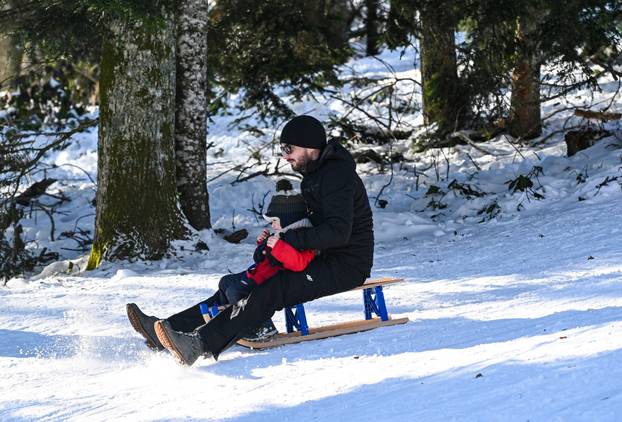 Sunčano novogodišnje jutro na Sljemenu