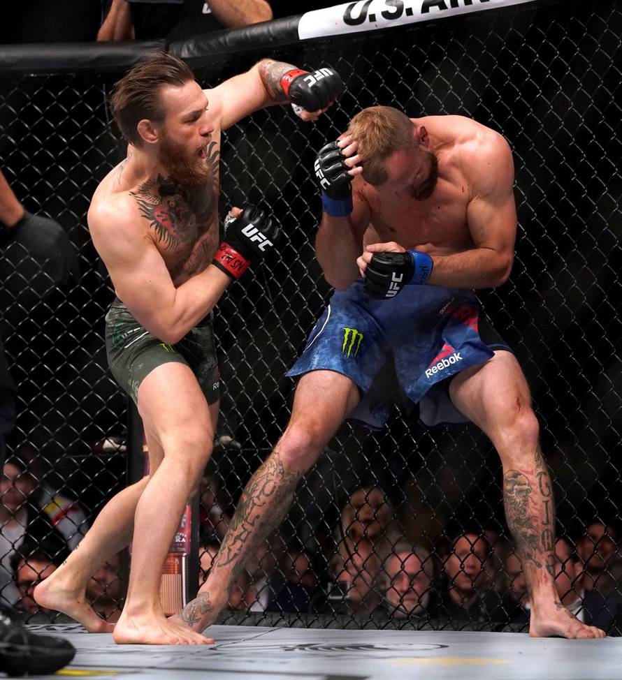 Kakav povratak! Conor za 40 sekundi nokautirao 'kauboja'!