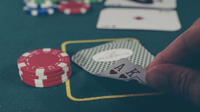 Igrač kojeg ne možeš pročitati: Robot dobio milijune na pokeru