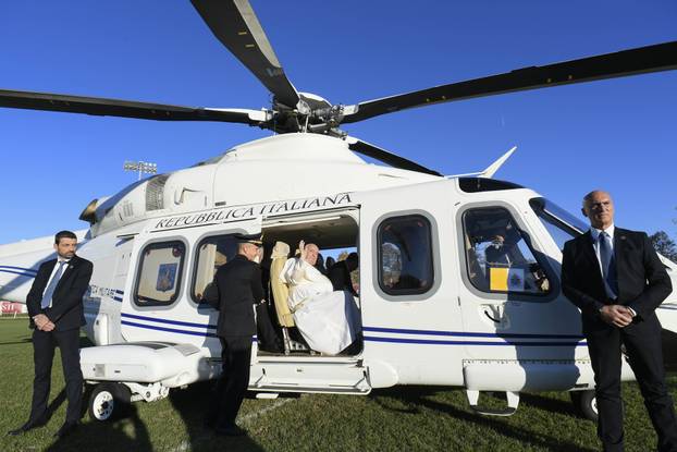 ITALY - POPE FRANCIS DURING HIS JOURNAY IN ASTI  - 2022/11/20