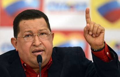 Stanje i dalje kritično: Chavez se probudio nakon operacije