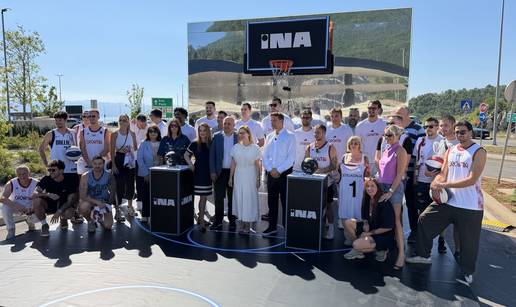 Ko&scaron;arka&scaron;ki urnebes na benzinskoj! NBA zvijezde s povezom proma&scaron;ivale ko&scaron;eve