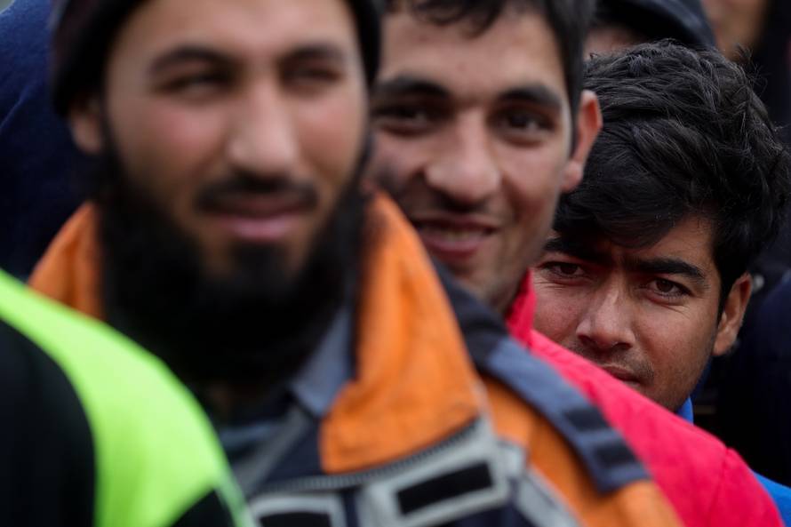 Noć u paklu Vučjaka: Mlate nas i pucaju, bojimo se crne policije