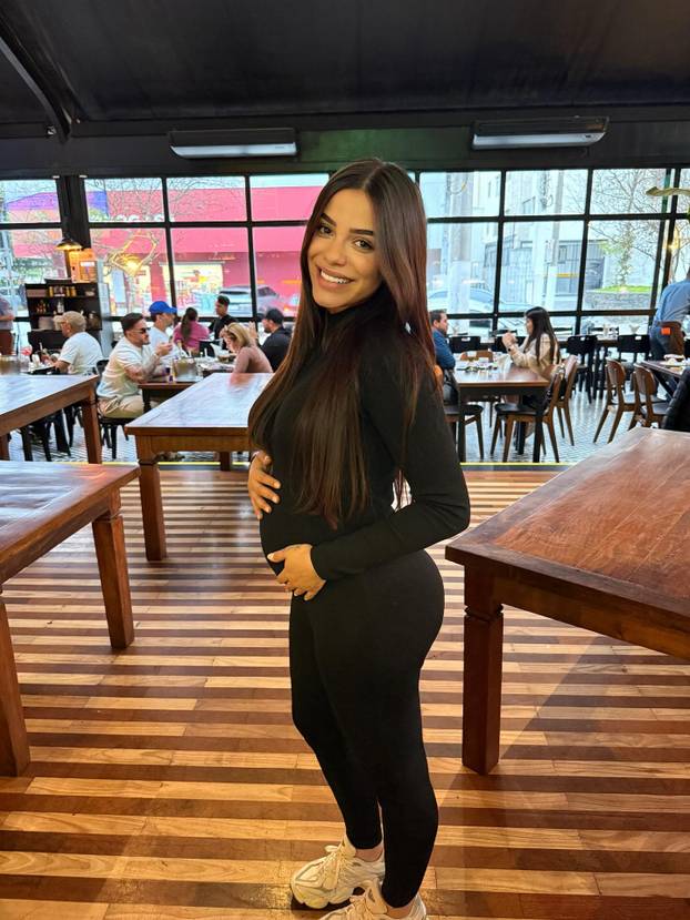 FOTO Najljepša odbojkašica svijeta postaje mama! Skidala se Playboyu, odbila i Neymara