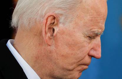 Emotivni Biden uoči odlaska u Washington: 'Žalim što nije tu'