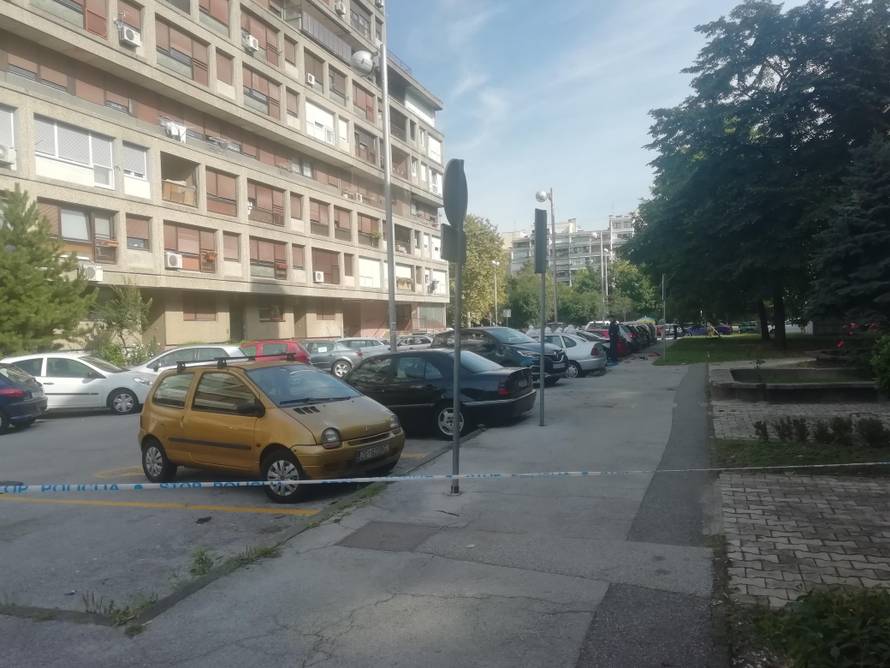 U Dugavama eksplodirao auto parkiran na invalidskom mjestu