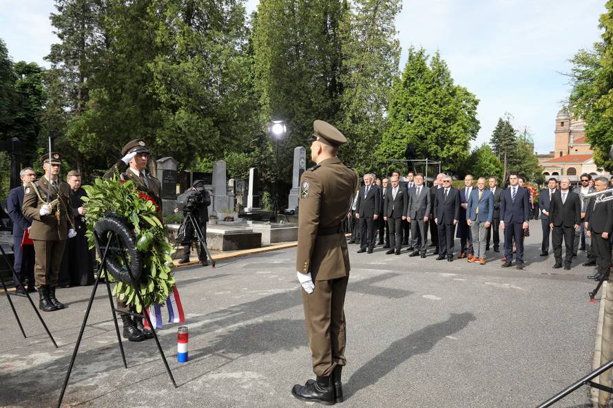 Zagreb: Polaganje vijenaca na Mirogoju povodom 77. obljetnice Bleiburga