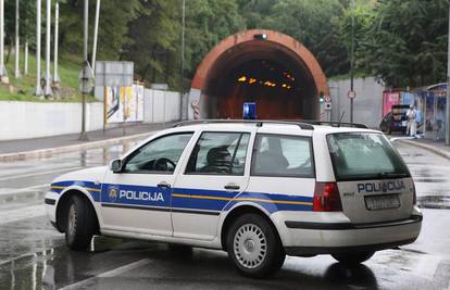 Sudar s obje strane tunela Sv. Marko na autocesti A6