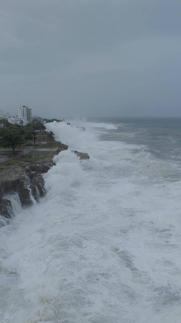Hurricane Beryl passes Dominican Republic