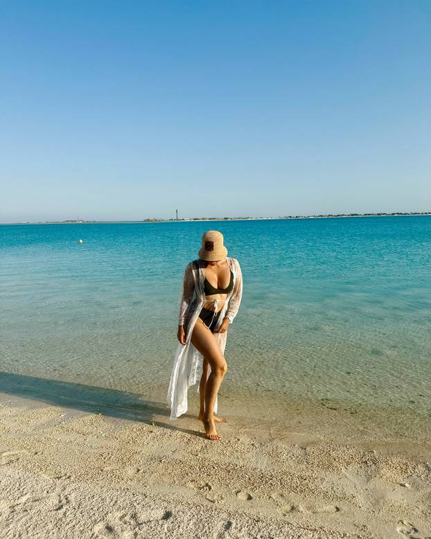 FOTO Naša prekrasna novinarka zaljubila se u ikonu Reala. Brak im je kao iz bajke, dobili i sina