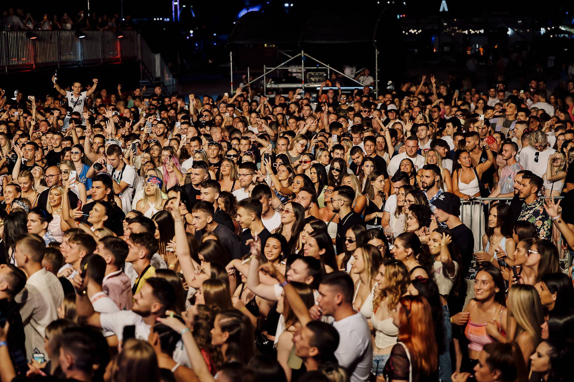 Euforija na Zrću zbog festivala, u subotu stižu Rasta, Senidah...