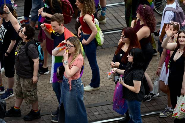 Zagreb: 25. Povorka ponosa LGBTIQ zajednice "Korak po korak, iskorak!"
