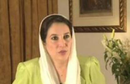 Uoči odlaska Bhutto izjavila da se ne boji atentata