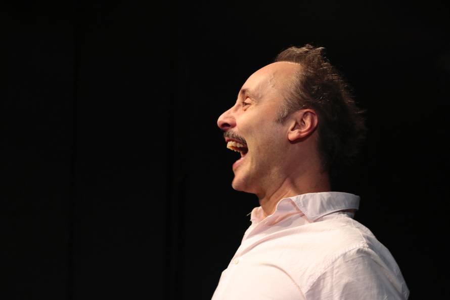 Fondovi ga odbili pa je novce za predstavu skupio na internetu