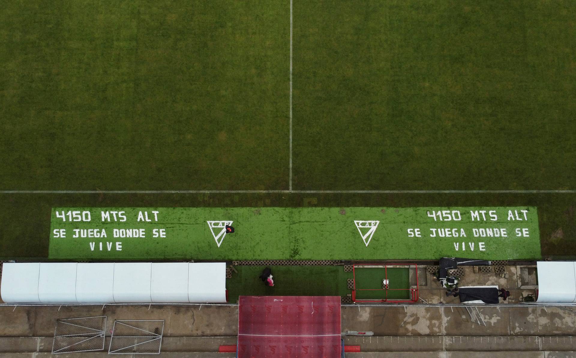 The Villa Ingenio stadium at 4,150 meters above sea level seeks approval to host international matches, in El Alto