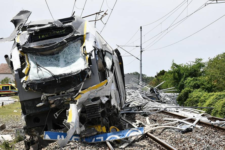 VIDEO Putnica iz vlaka strave: 'Bili smo u panici, vrata su bila zaglavljena. Nismo mogli van'