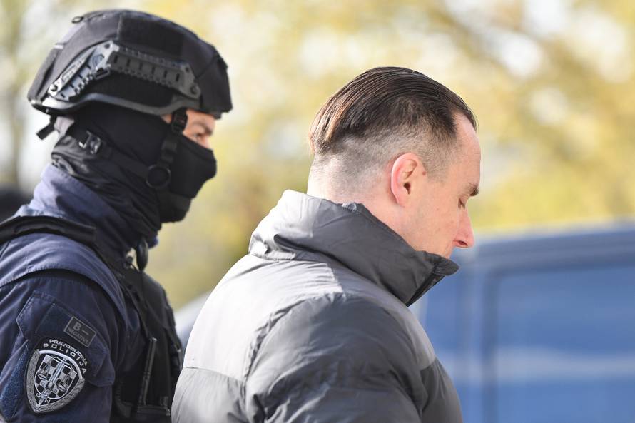 Na Županijskom sudu u Varaždinu nastvaljeno je  suđenje Srđanu Mlađanu, doveden je pod jakim osiguranjem na sud