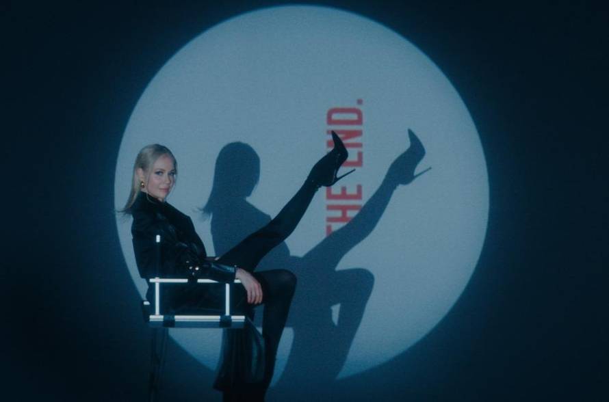 Jelena Rozga prvim taktovima nove pjesme uzbudila fanove: Javila se i Aleksandra Prijović