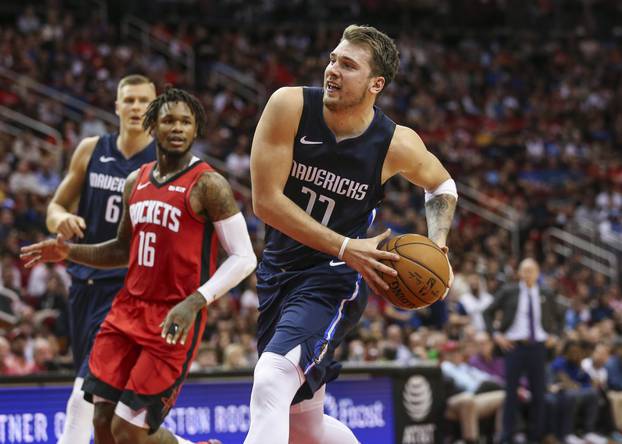 NBA: Dallas Mavericks at Houston Rockets