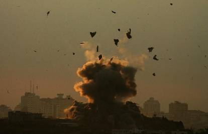 Izrael je započeo invaziju topništvom na Pojas Gaze