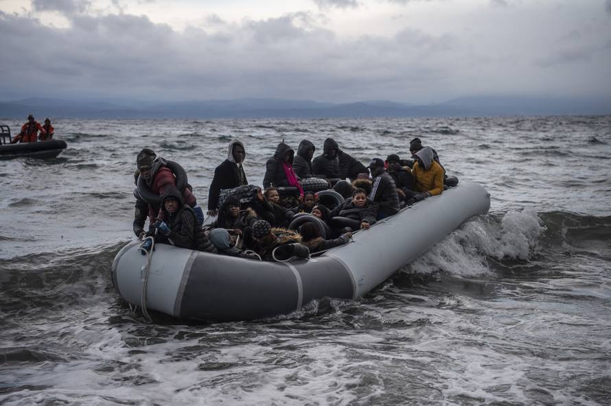 Migranti naviru prema Grčkoj, fotografije su neizmjerno tužne