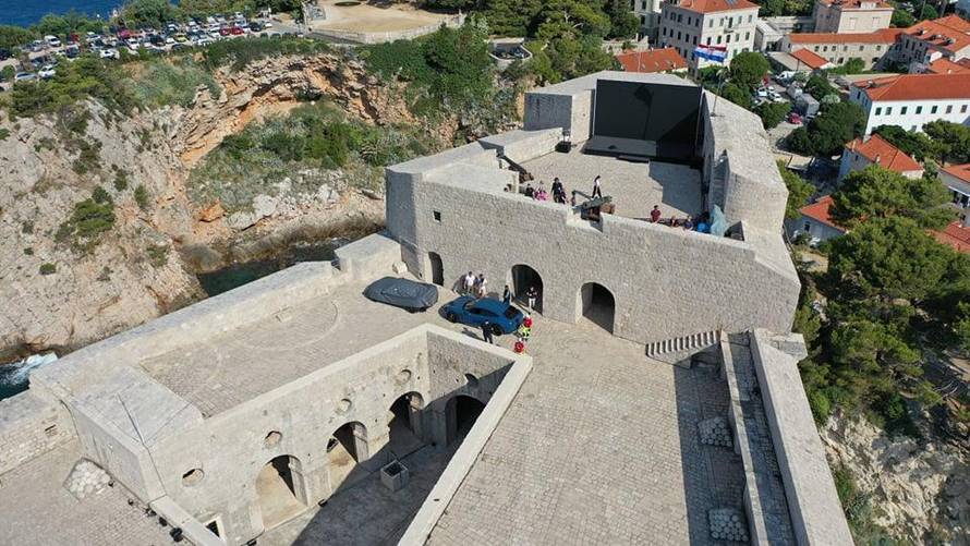 Rimac preuzeo Bugatti, sjedište nove tvrtke bit će u Hrvatskoj!