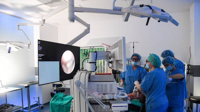 Zagreb: Klinika Radiochirurgija kupila uređaj za rano dijagnosticiranje raka pluća