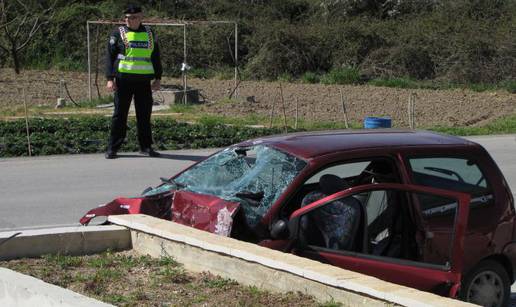 Poginuo u automobilu koji je naletio na dječaka (11)