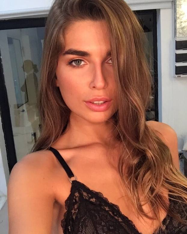 FOTO Atraktivna Argentinka ili brazilska bomba? Bernal i Karol zaludjele su društvene mreže...