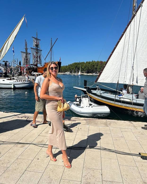 Imate fetiš na kvizove? Ispunite ovaj! Prepoznajete li dame iz Hrvatske samo po stopalima?