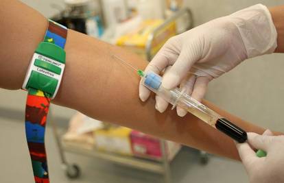 Velika Britanija prva u svijetu odobrila gensku terapiju za izlječenje poremećaja krvi