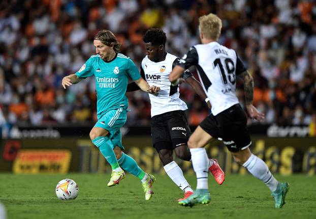 LaLiga - Valencia v Real Madrid