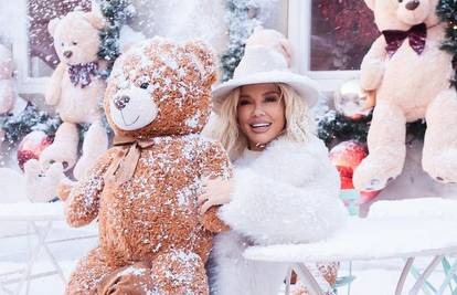 FOTO Iz vrućeg Dubaija u zimsku idilu: Maja Šuput priredila Bloomu snježno iznenađenje